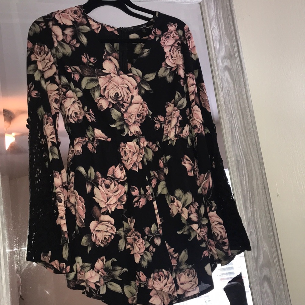 Long-sleeve romper